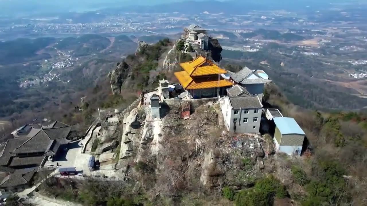 武汉后花园黄陂，木兰故里黄陂景美如画，花海缤纷炫丽，山巍草原辽阔，湖水碧波荡漾，令人陶醉。视频下载