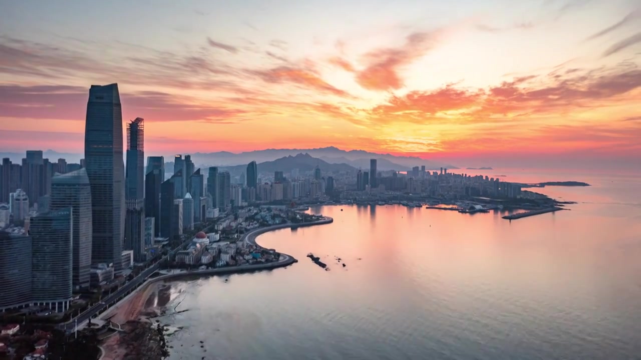 青岛第三海水浴场日出朝霞延时视频素材