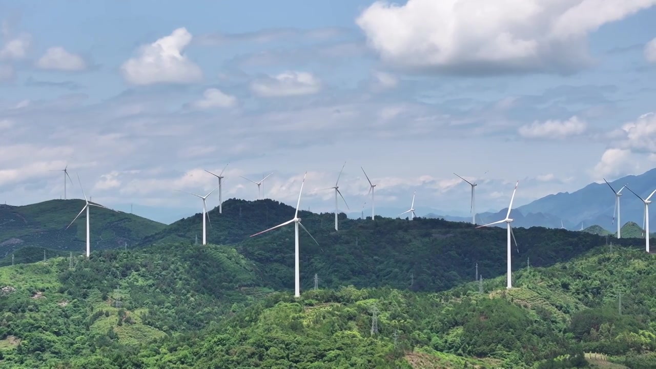 风车山风力发电绿色清洁能源视频素材