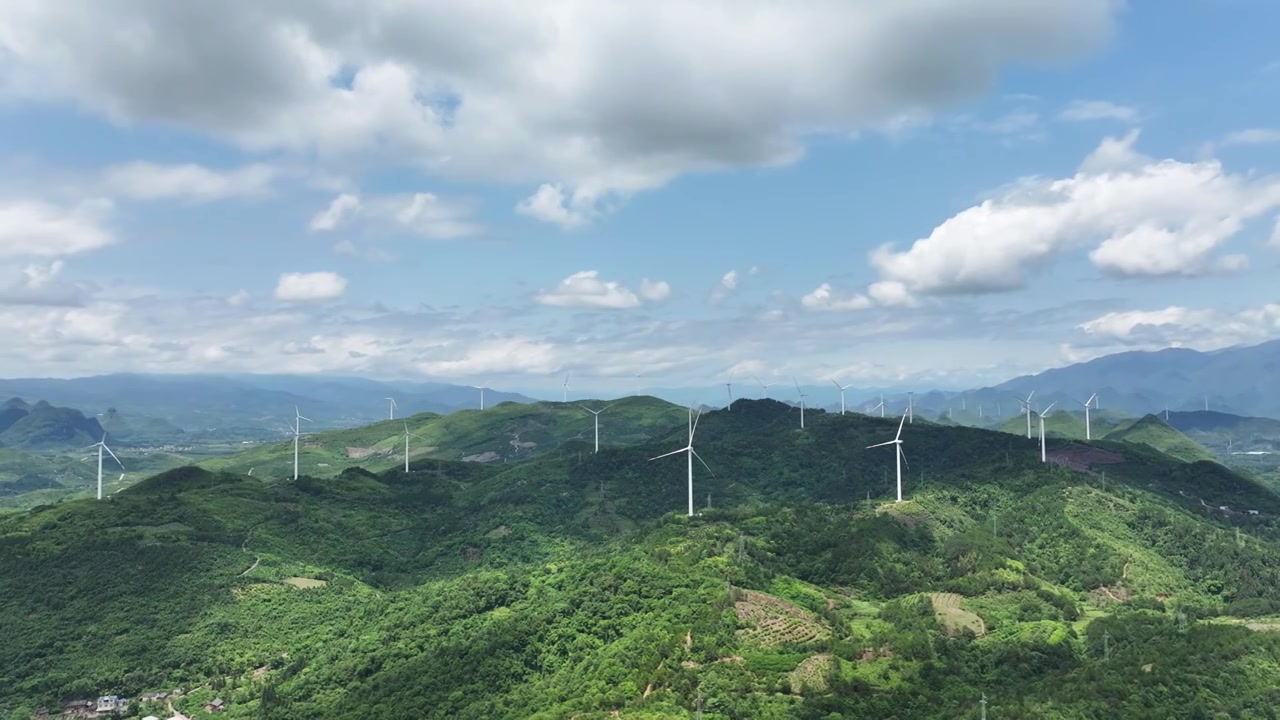 风车山风力发电绿色清洁能源视频素材