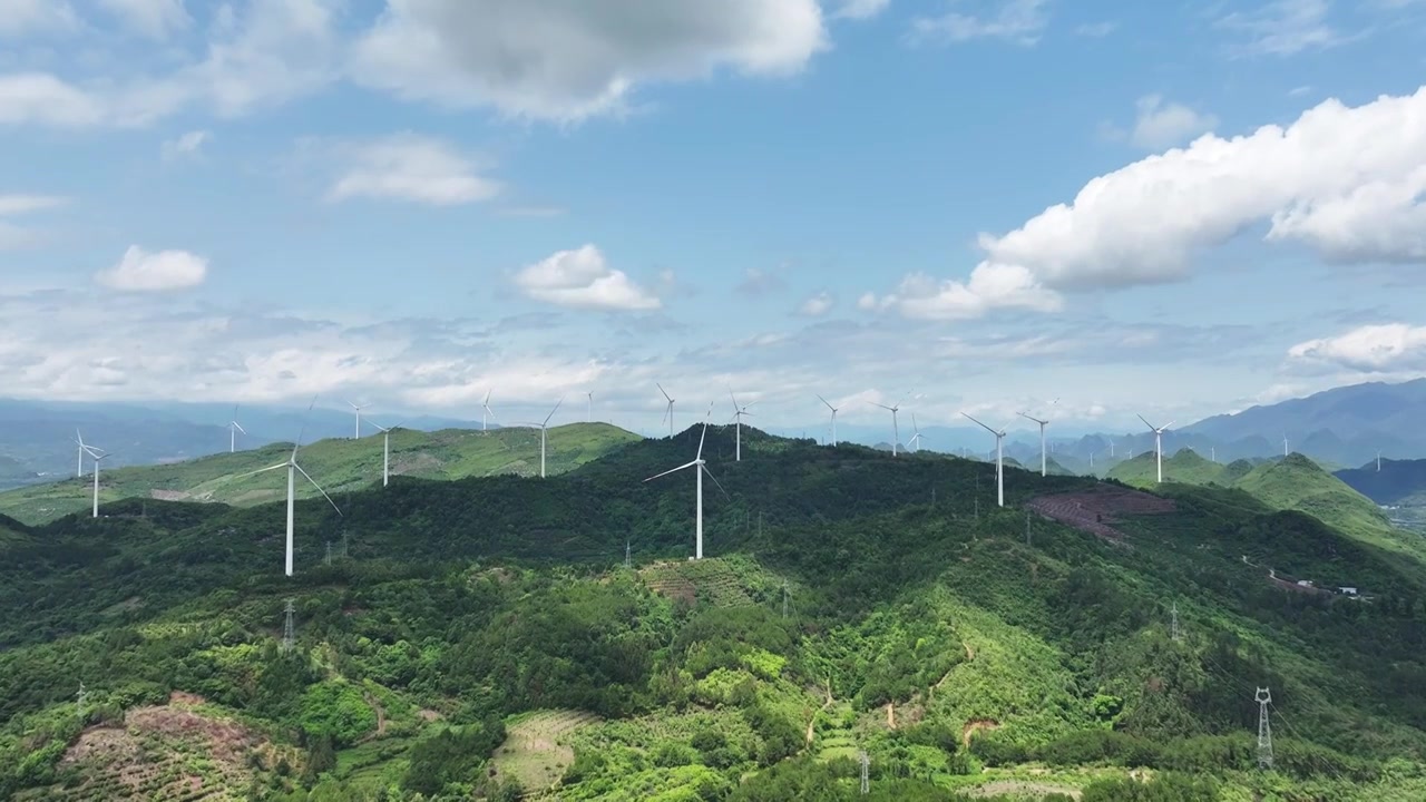 风车山风力发电绿色清洁能源视频素材