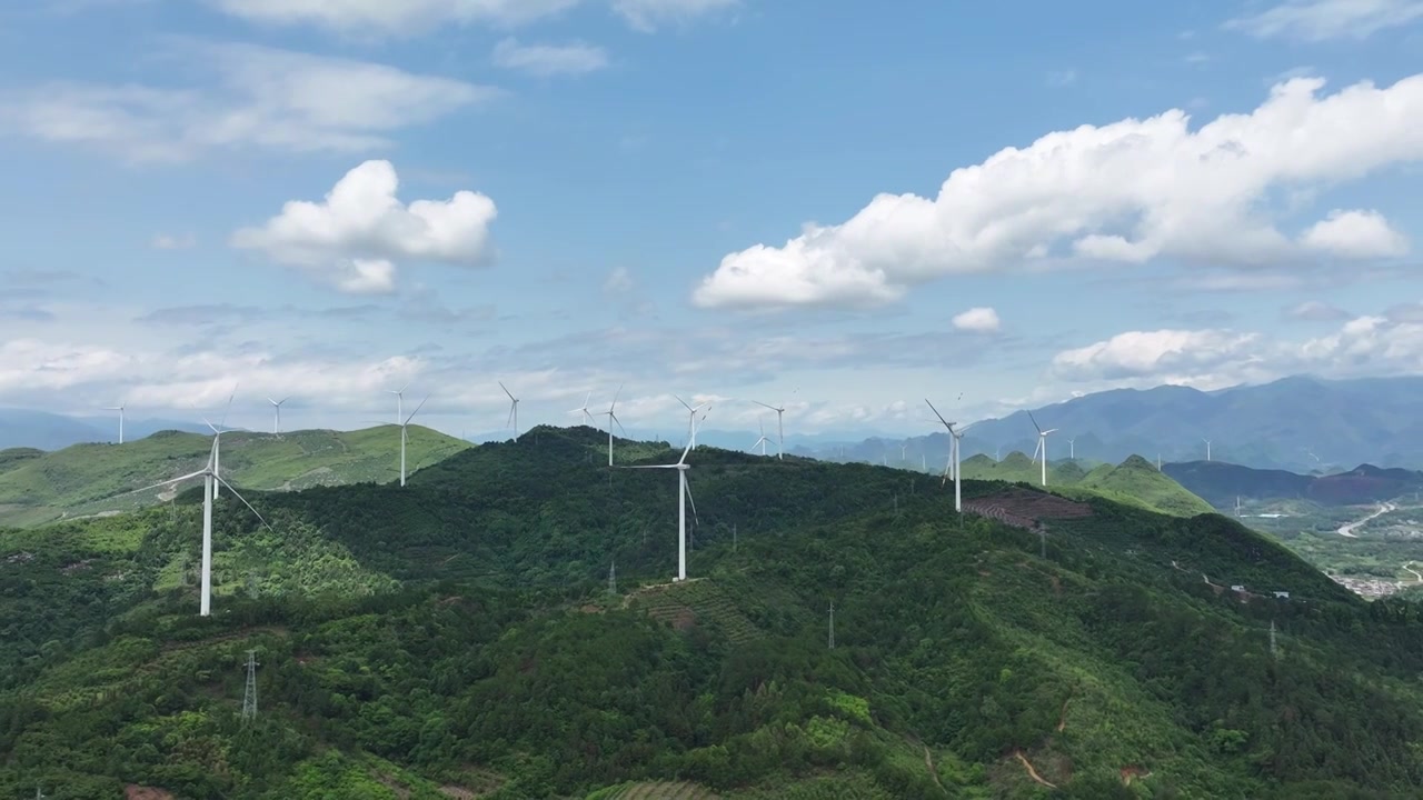 风车山风力发电绿色清洁能源视频素材