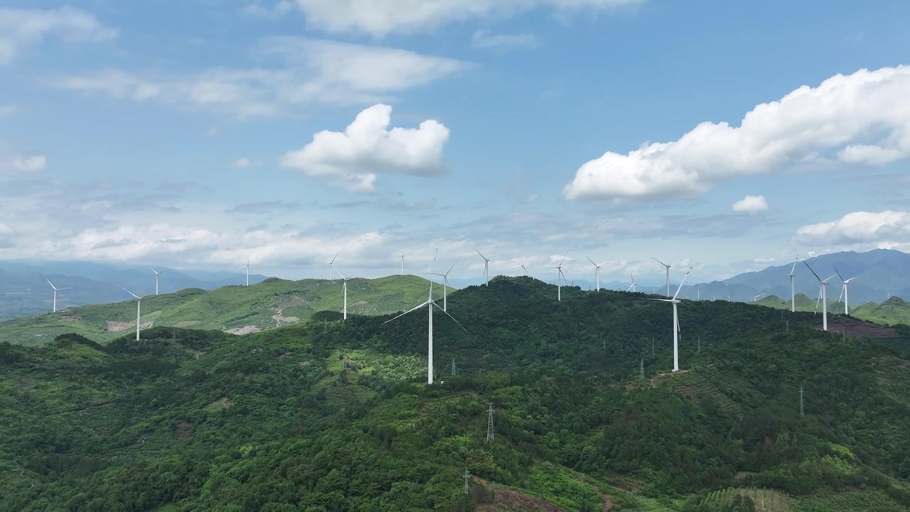 风车山风力发电绿色清洁能源视频素材