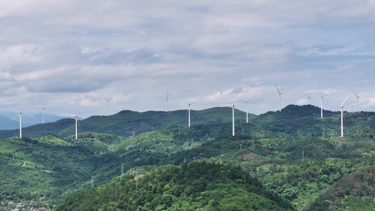 风车山风力发电绿色清洁能源视频素材