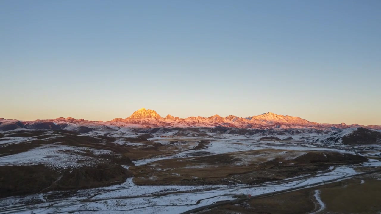 雪山日照金山视频素材