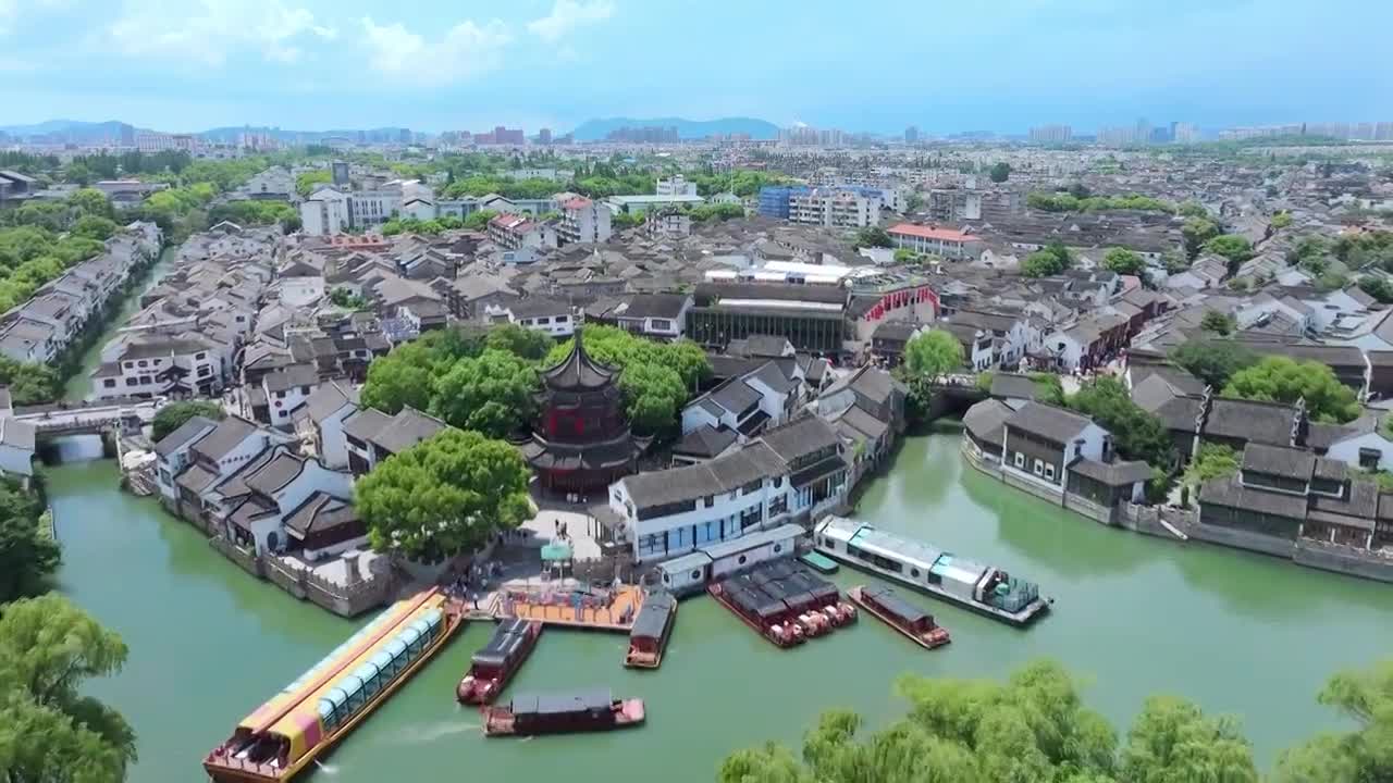 合集-夏日苏州水晶天里的姑苏城古典山塘街风景航拍视频素材