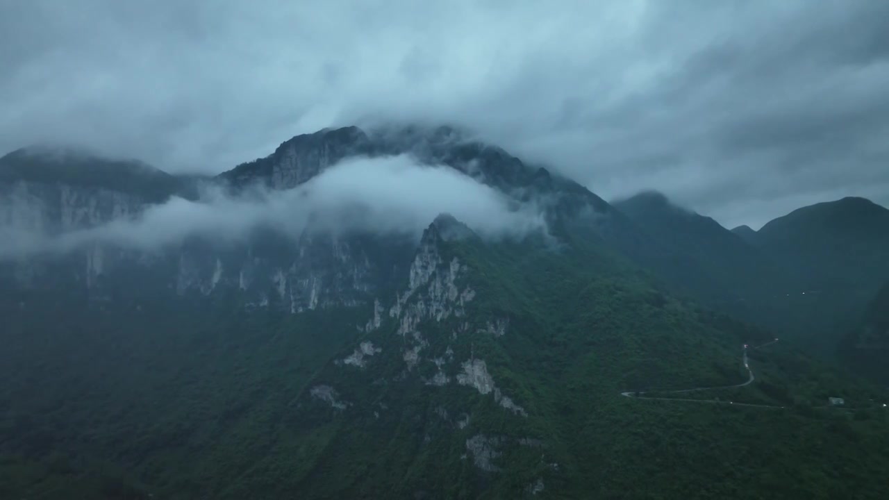 航拍恩施大峡谷夜视频素材