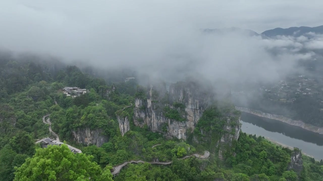 湖北恩施大清江景区：恩施清江红花峡石林航拍风光视频素材