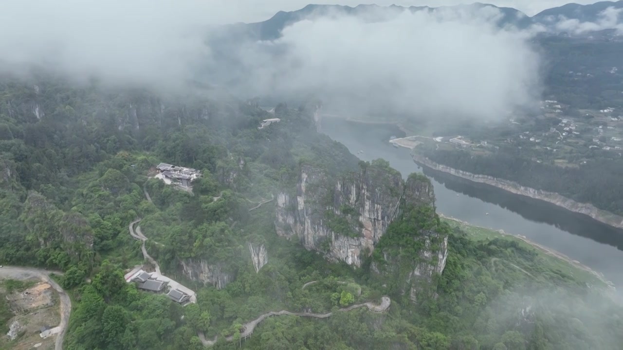 湖北恩施大清江景区：恩施清江红花峡石林航拍风光视频素材