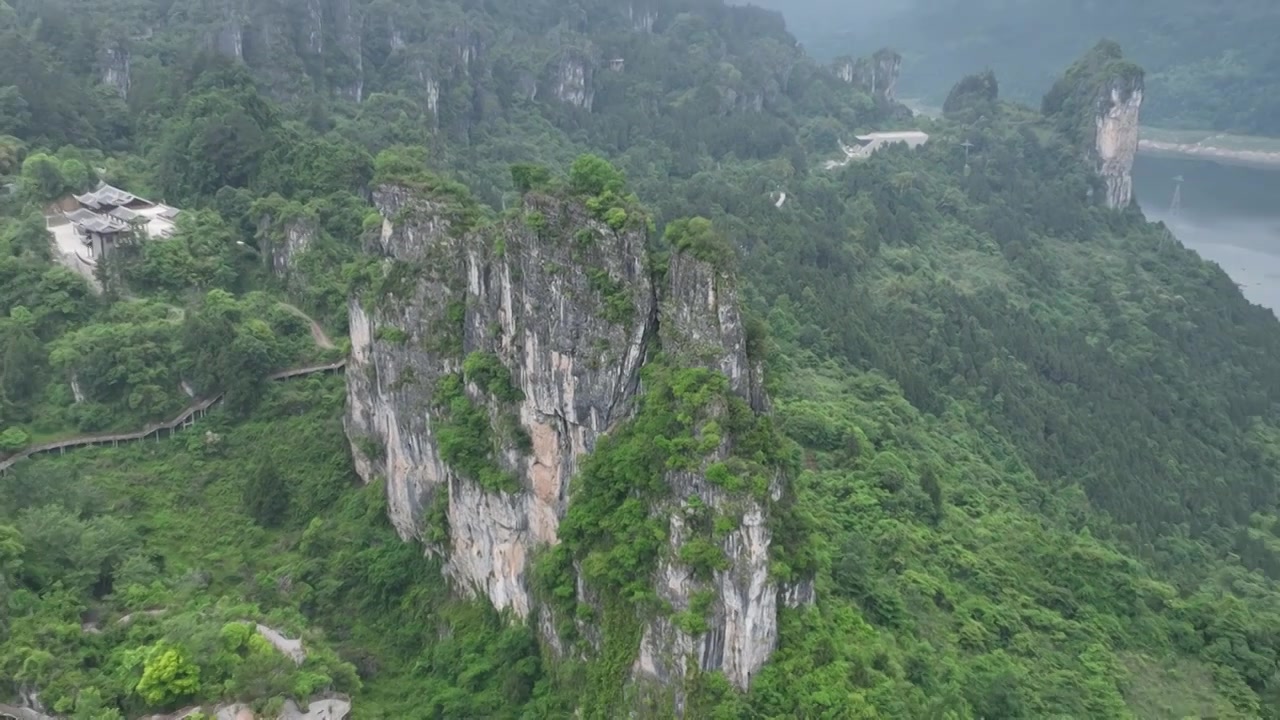 湖北恩施大清江景区：恩施清江红花峡石林航拍风光视频素材