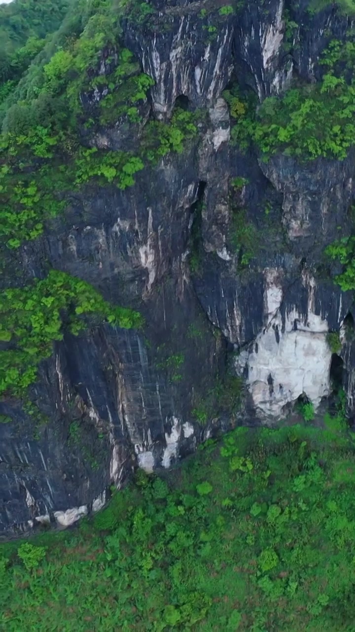 航拍湖南湘西保靖县吕洞山晨曦云海风光视频素材