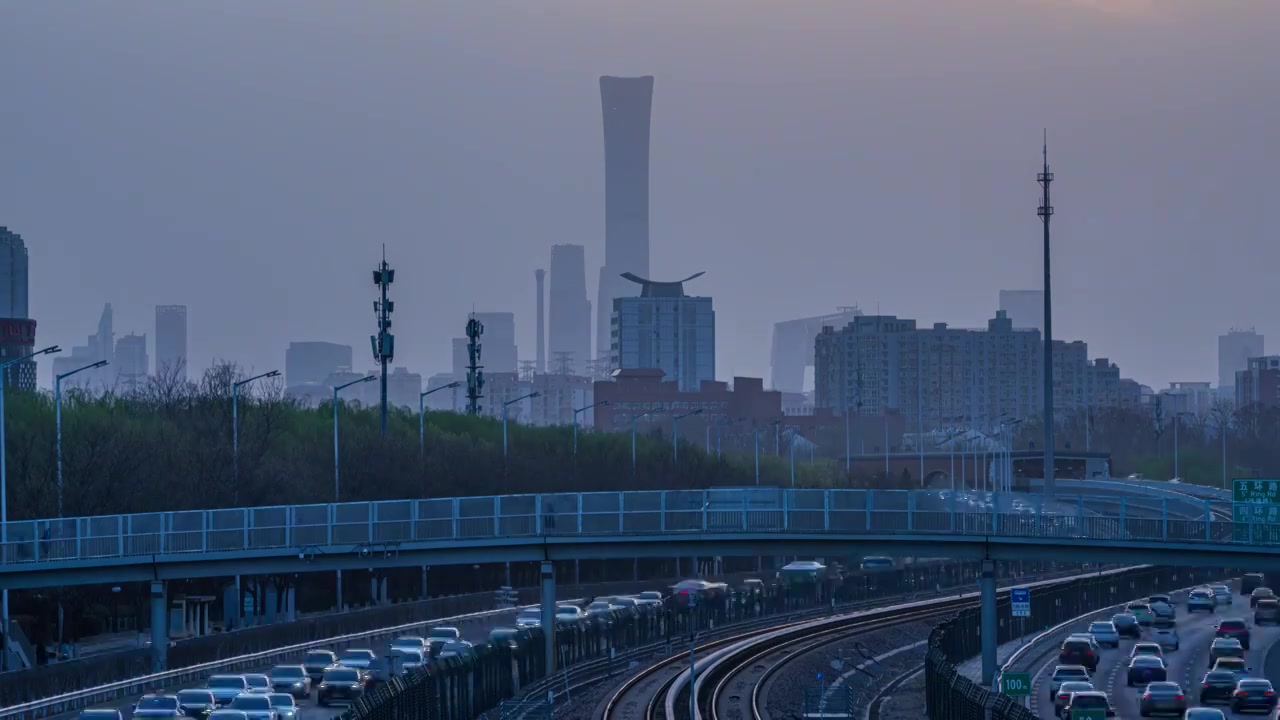 北京城市车流日转夜视频素材