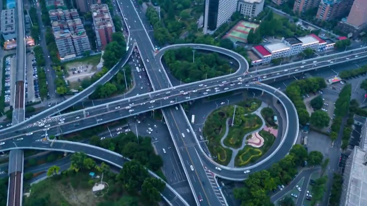 武汉江岸区，黄埔路立交车流交通延时视频视频素材