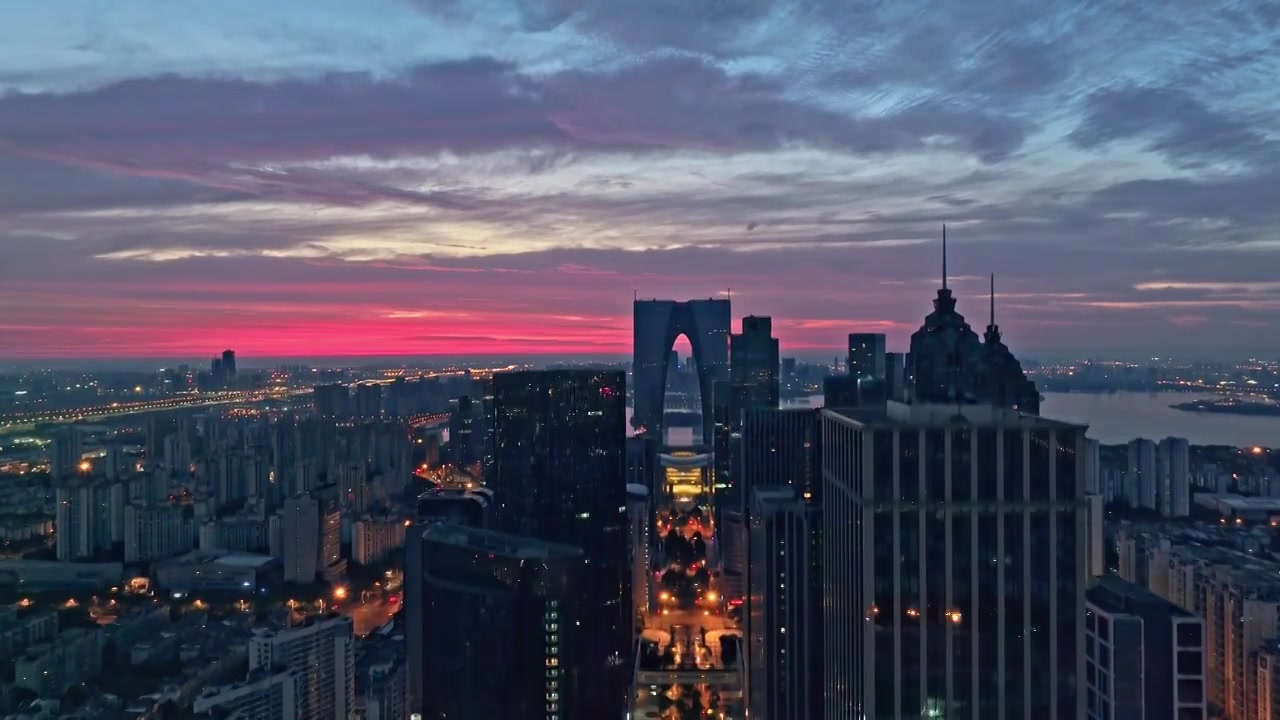 苏州金鸡湖景区日出，朝霞视频素材