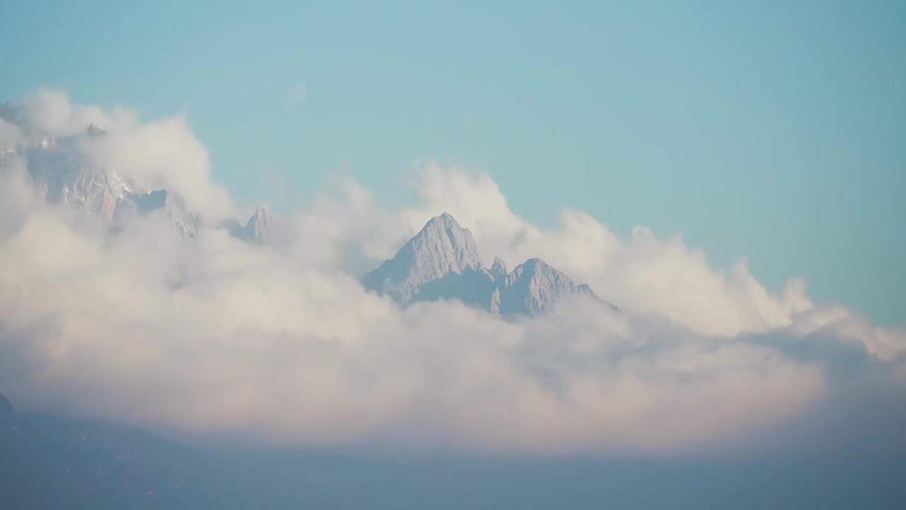 丽江玉龙雪山云海延时视频素材