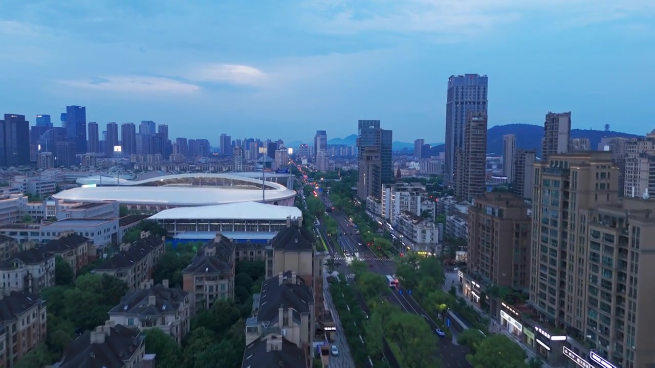 杭州临平体育馆城市蓝调夜景视频素材