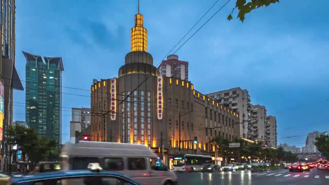 上海百乐门历史建筑夜景4K延时视频素材