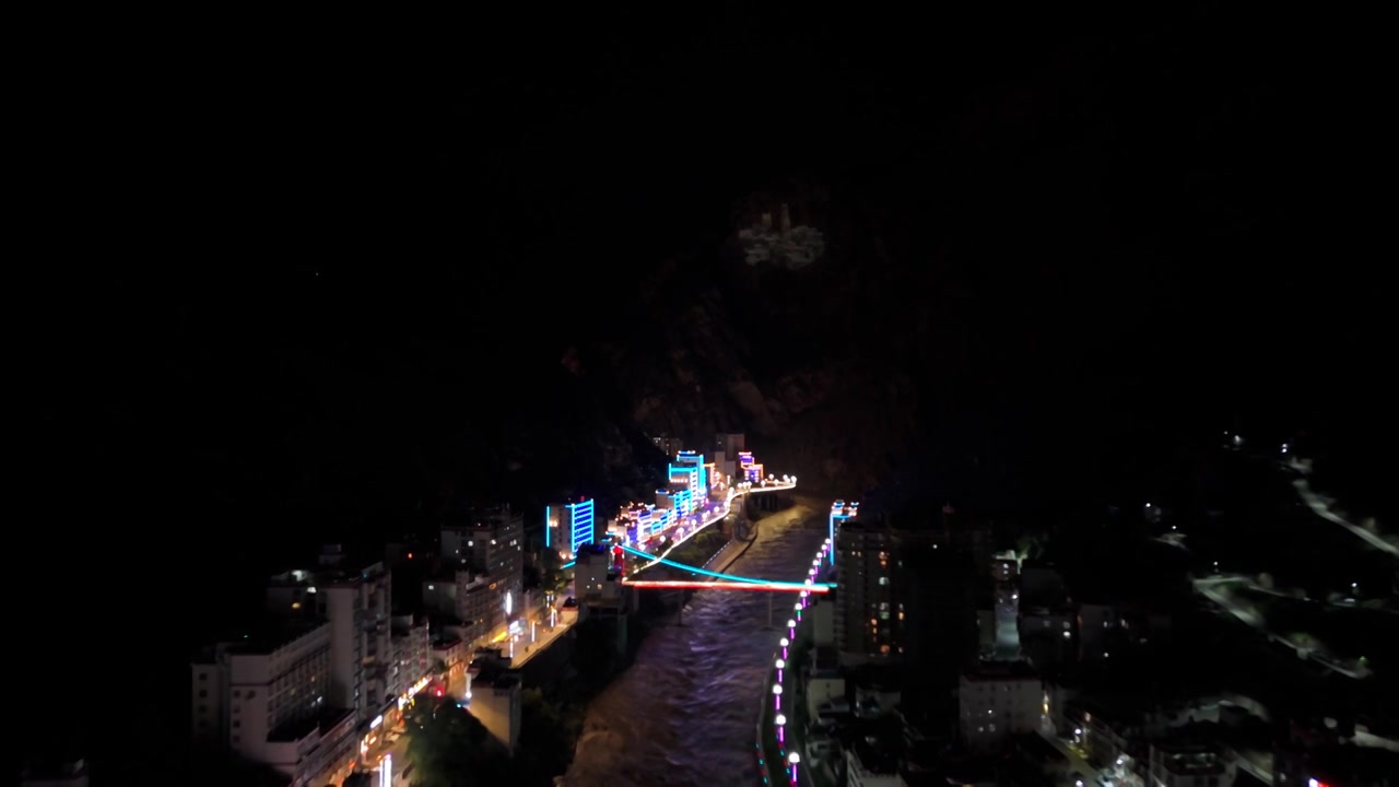 航拍四川甘孜州丹巴县城夜景视频素材