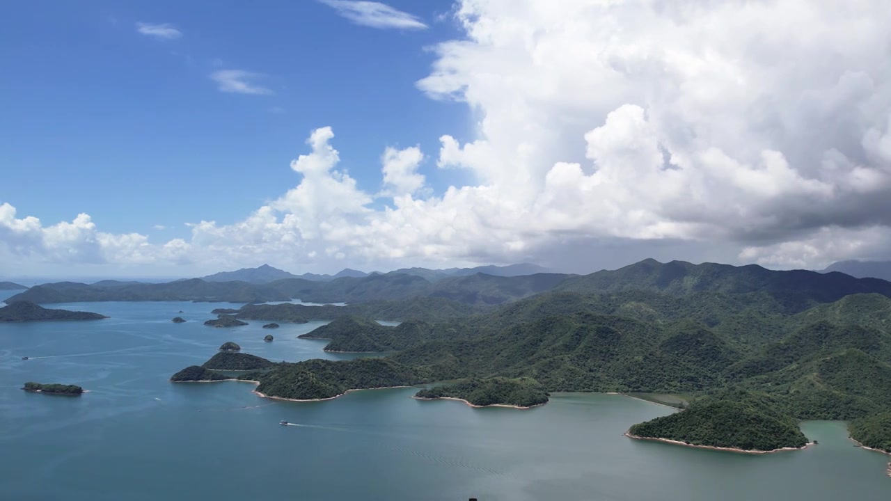 航拍深圳市盐田区海洋自然风光视频素材