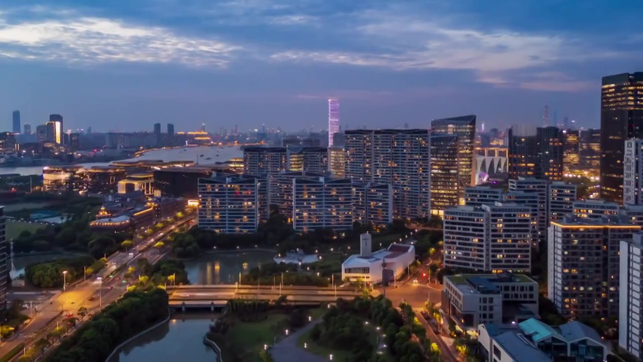 上海前滩建筑夜景4K延时视频视频素材