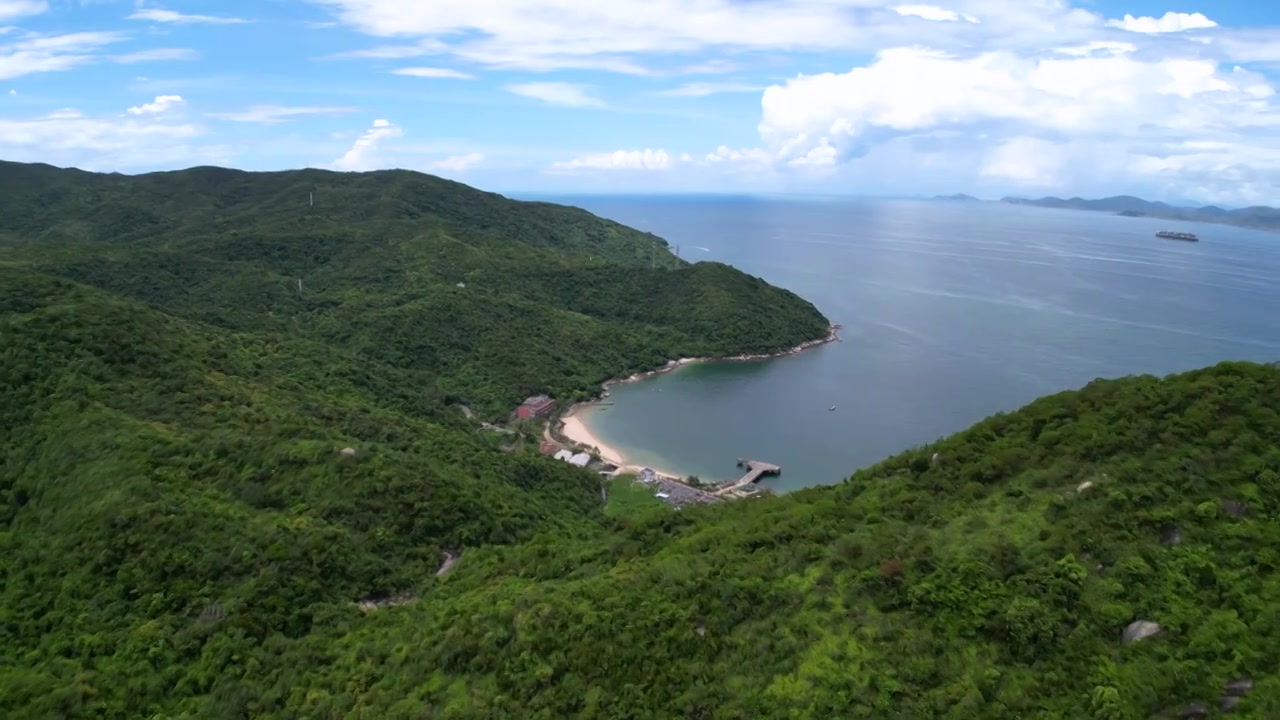 航拍深圳龙岗南澳鹅公湾风景视频素材