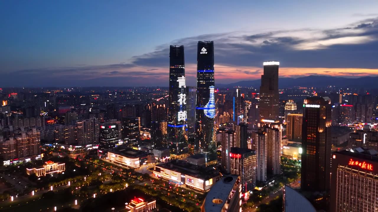 南昌市城市夜景，红谷滩航拍视频素材