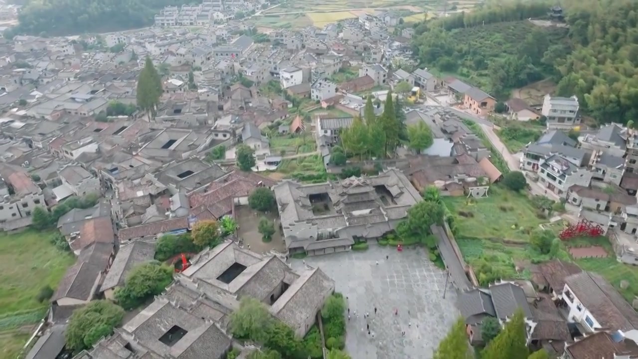 鸡鸣三省的浙江江山市廿八都古镇，位于闽浙赣三省交界的地方视频下载