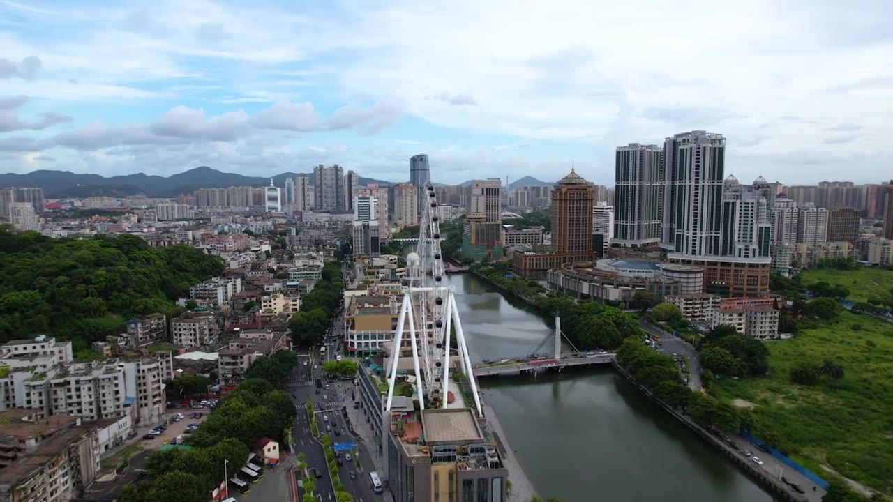 中山城市天际线缤纷幻彩摩天轮视频素材