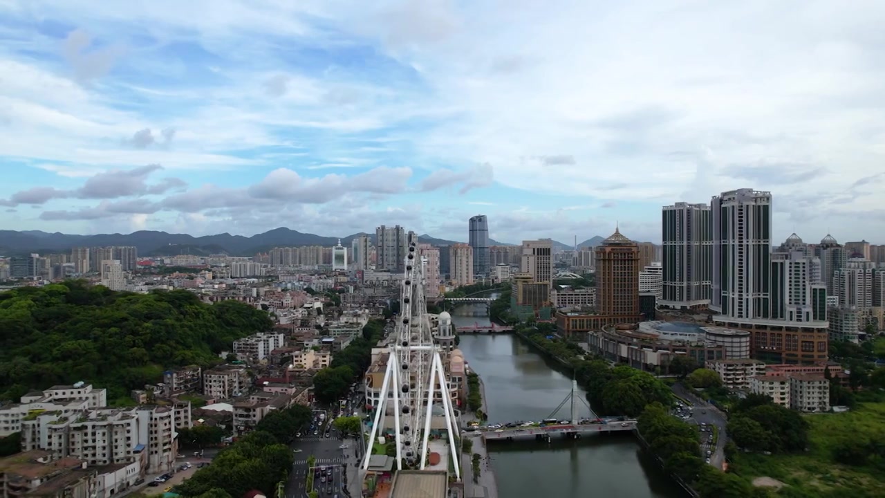 中山城市天际线缤纷幻彩摩天轮视频素材