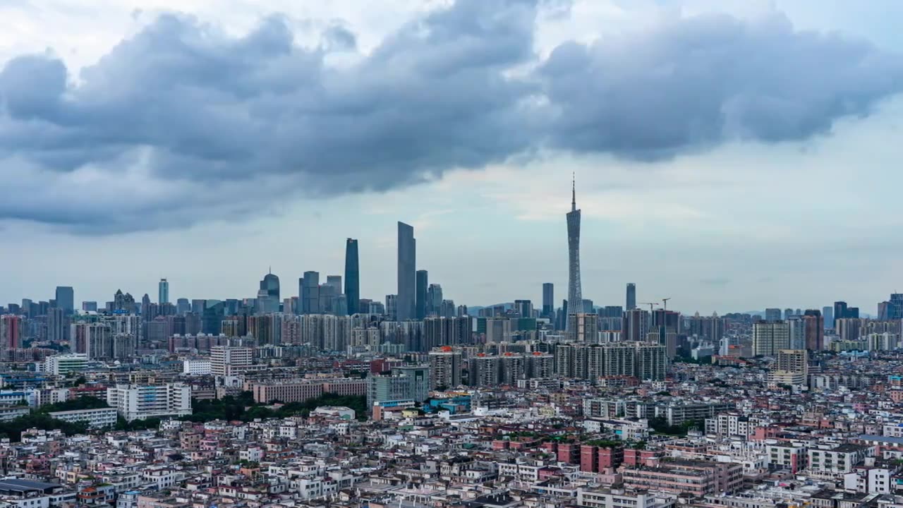 中国广州塔和珠江新城城市天际线日转夜延时摄影视频素材