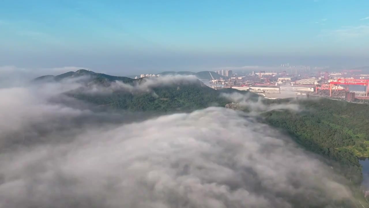 青岛西海岸的平流雾视频素材