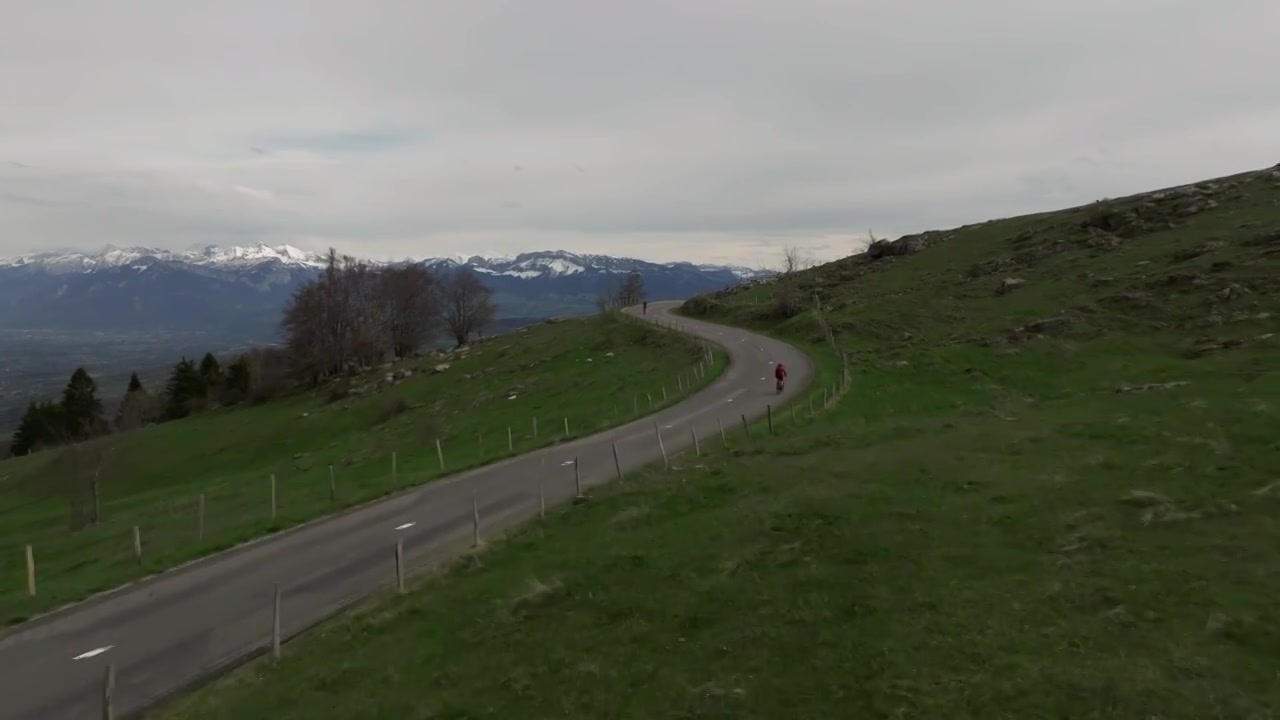 山顶公路骑行视频素材