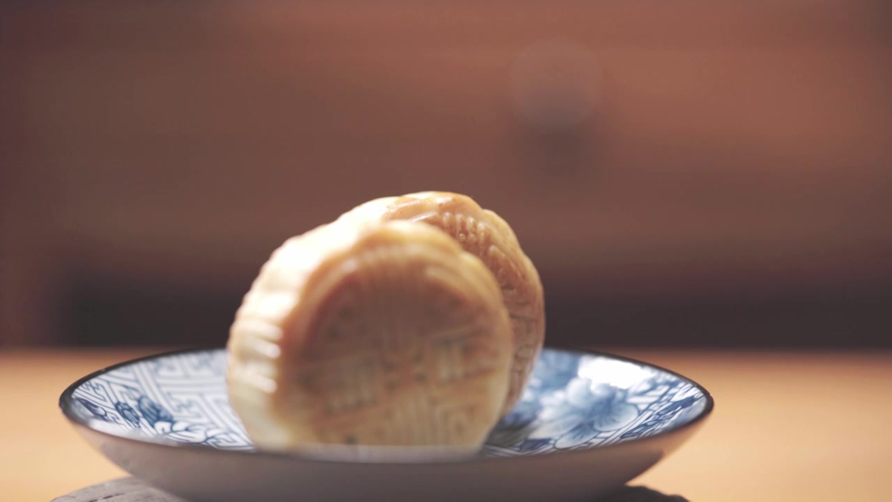 中秋节月饼生活感美食摄影视频素材