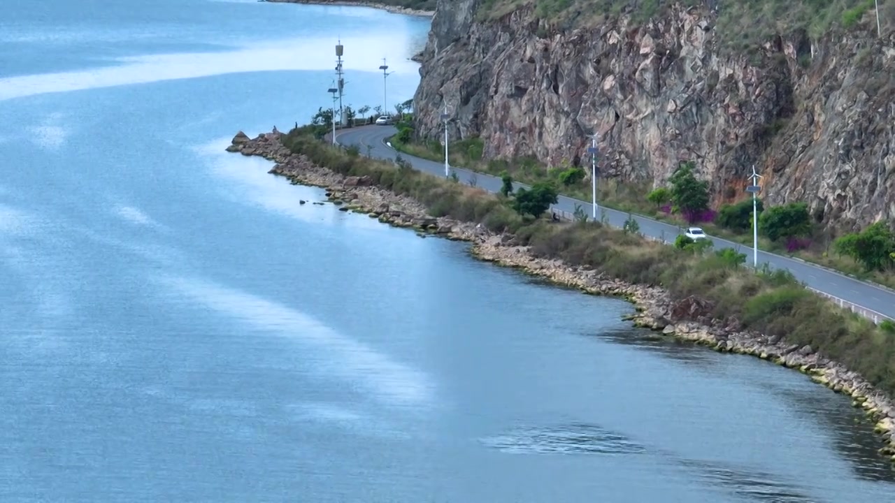 航拍云南旅游大理洱海环海交通道路街景视频素材