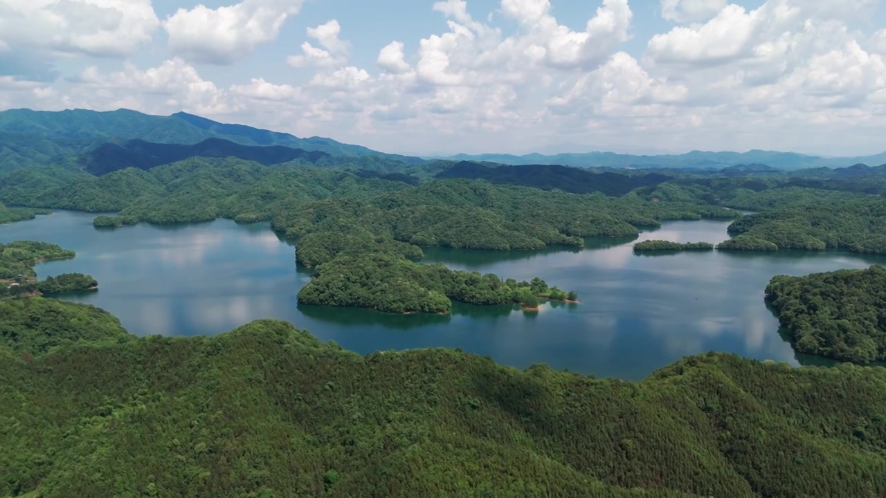 江西省乐平市翠萍湖水源地航拍风景视频素材