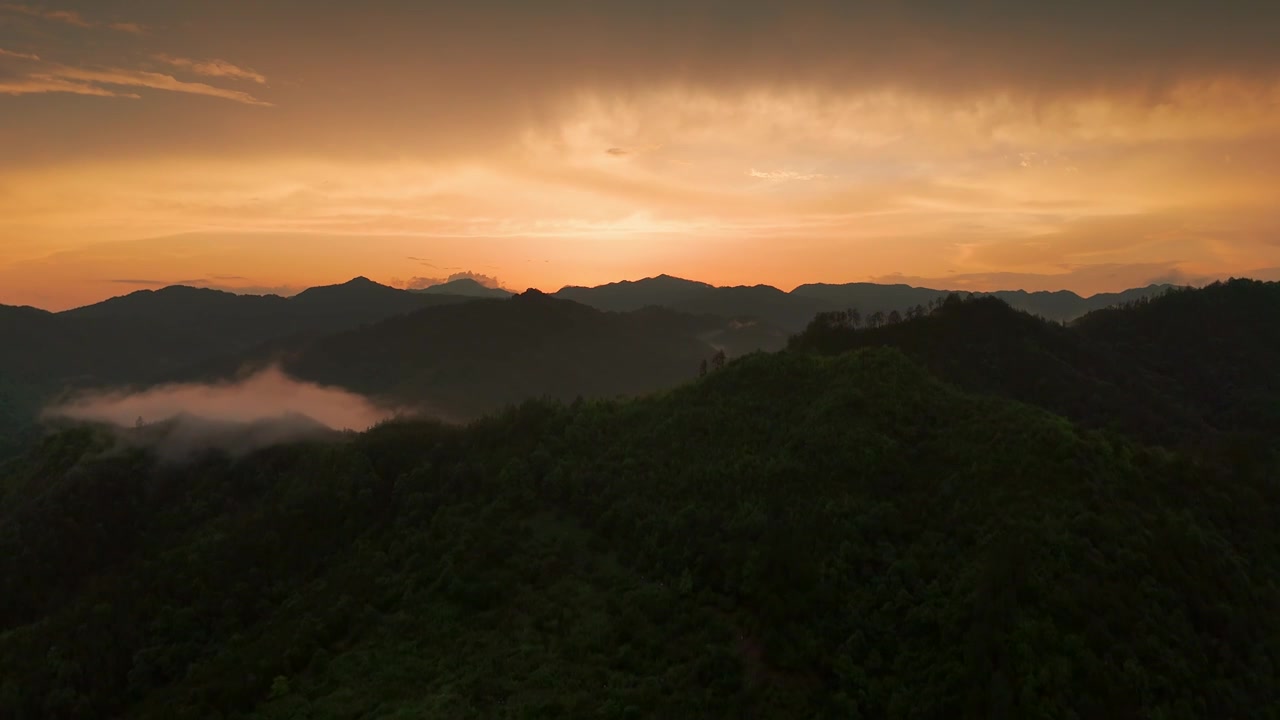 江西景德镇瑶里古镇日出风景航拍视频下载