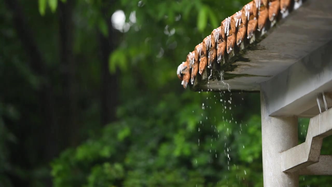 唯美屋檐下雨意境视频素材