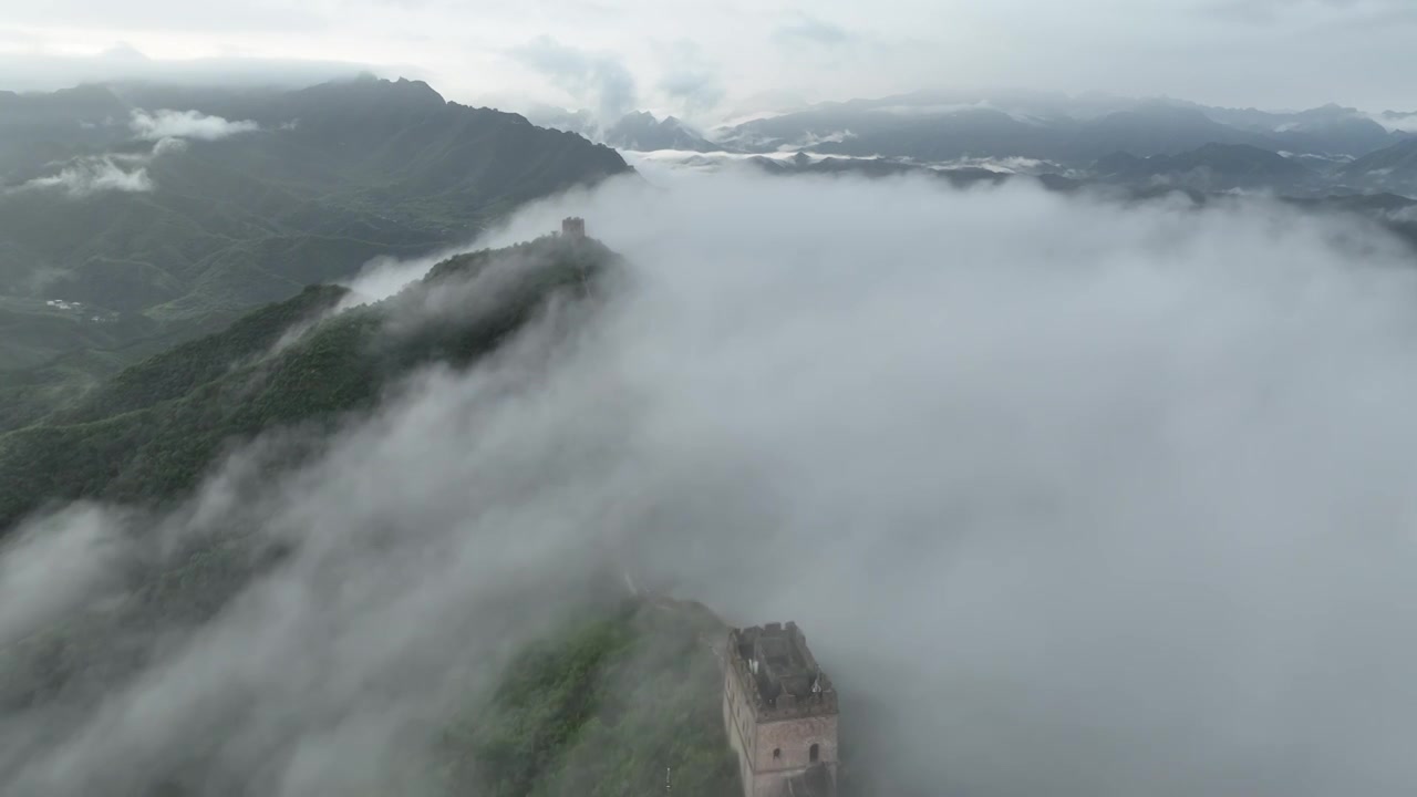 金山岭长城东段日出云海视频素材