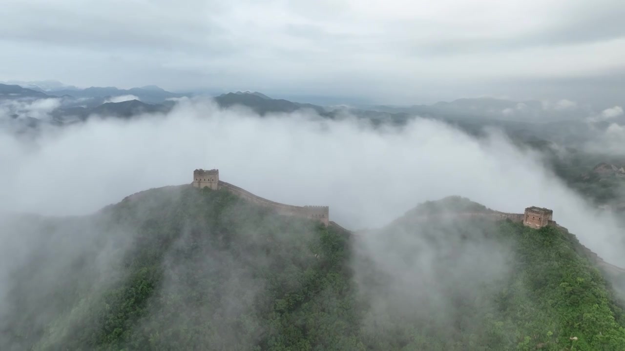 金山岭长城东段日出云海视频素材