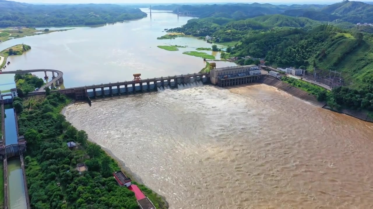 航拍横州市西津水利发电站视频素材