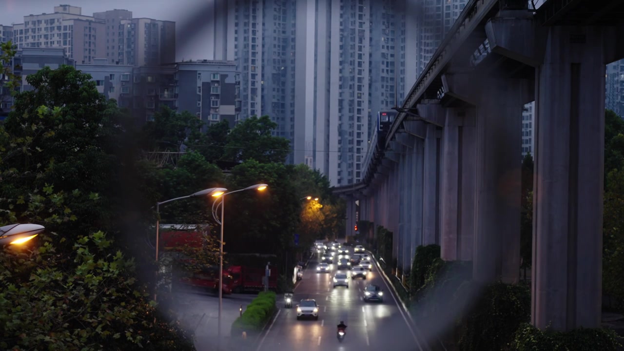 重庆鱼洞轻轨夜景都市延迟风光视频素材