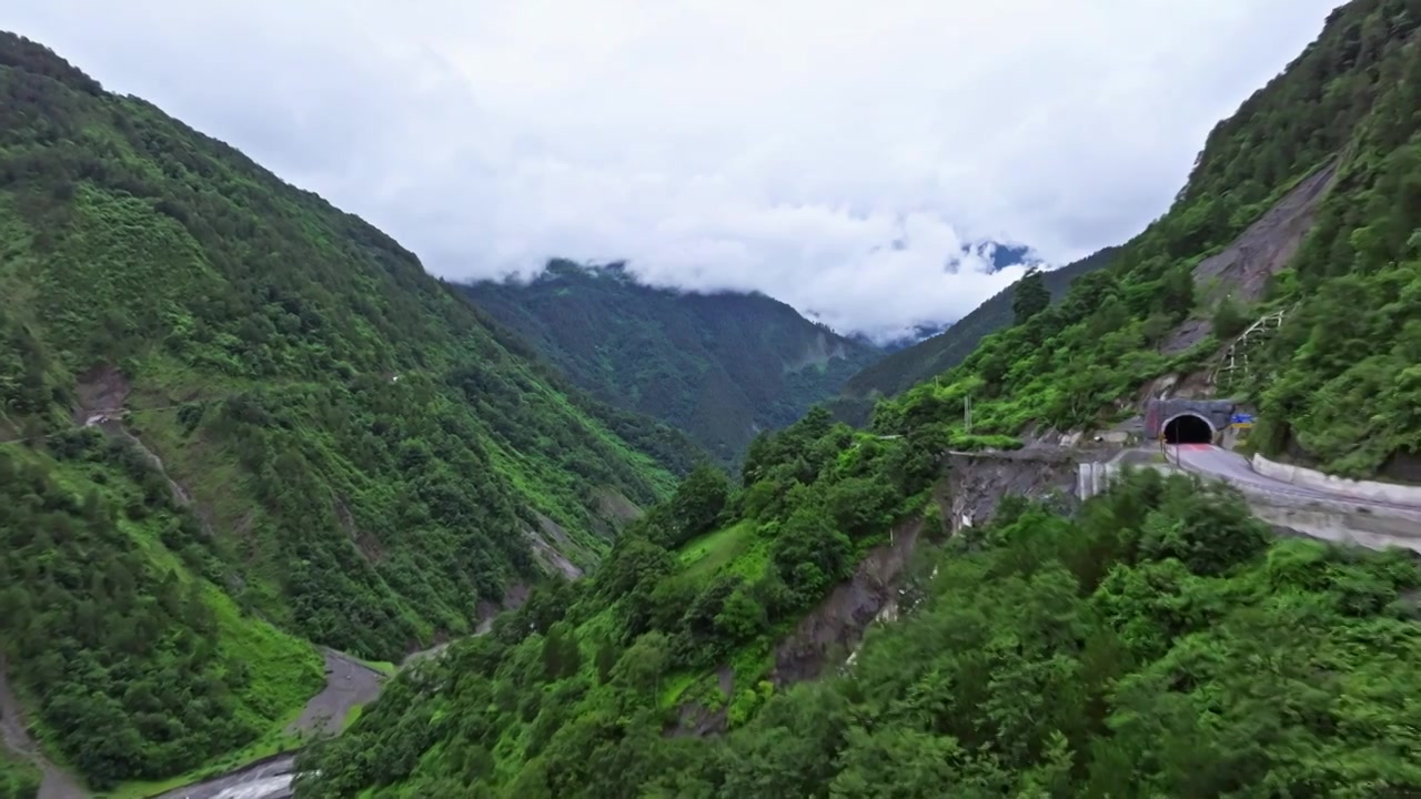 德贡公路 航拍视频素材