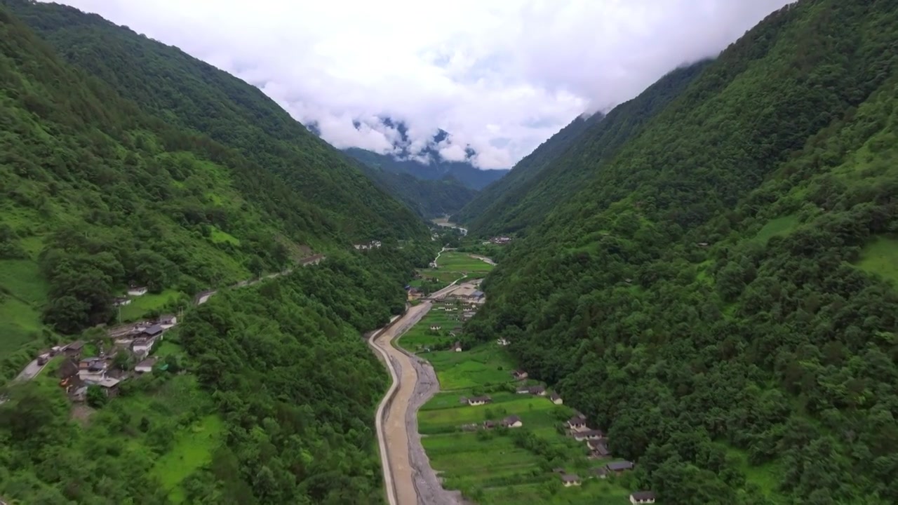 德贡公路 航拍视频素材