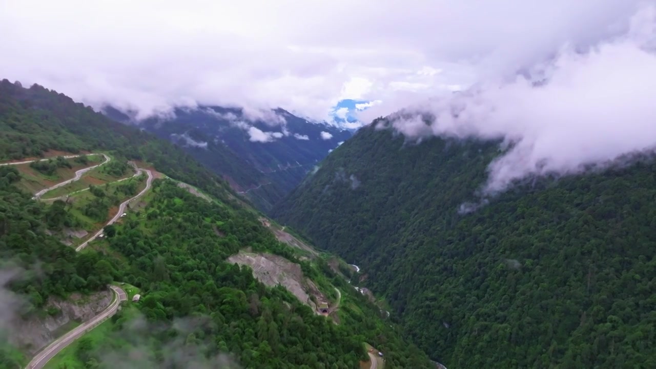 德贡公路 仙境视频素材