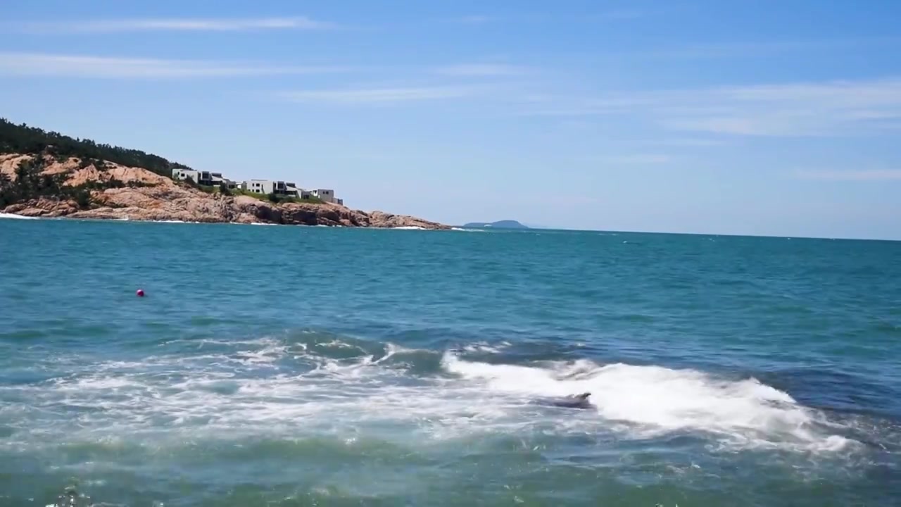 大海海浪蓝天白云视频素材