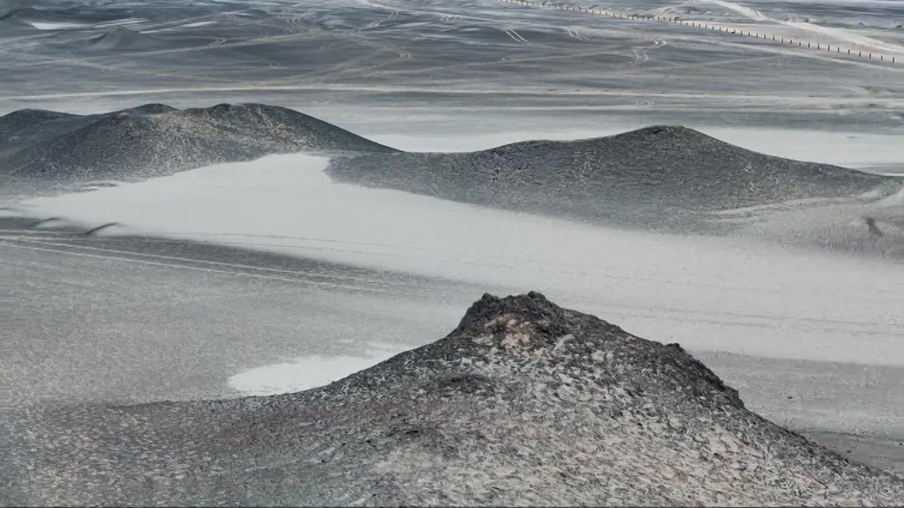 水墨晕染黑独山视频下载