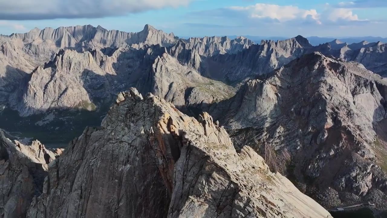 四川阿坝县莲宝叶则景区，自然山脉旅行航拍视频素材