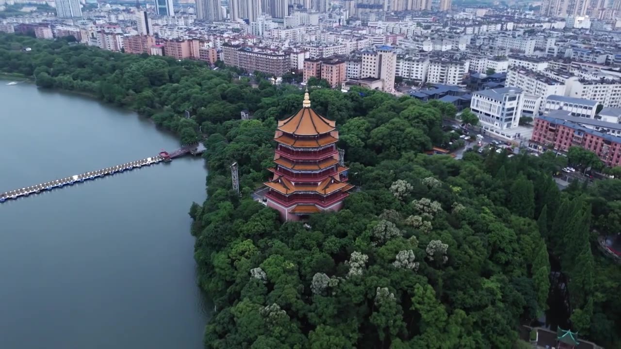 鹰潭北极阁环绕航拍视频素材