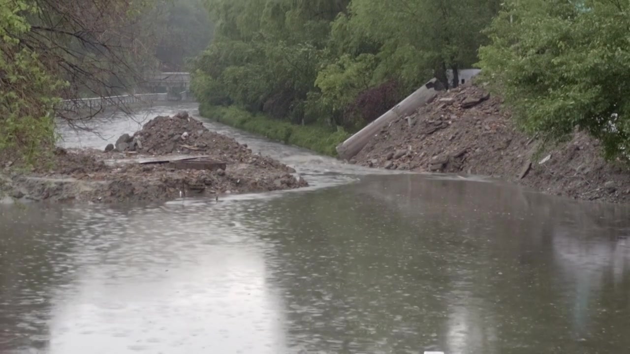 拦水坝 排水 河流 马家沟河视频下载