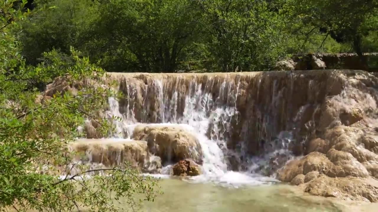 国家5A级旅游景区黄龙景色视频素材